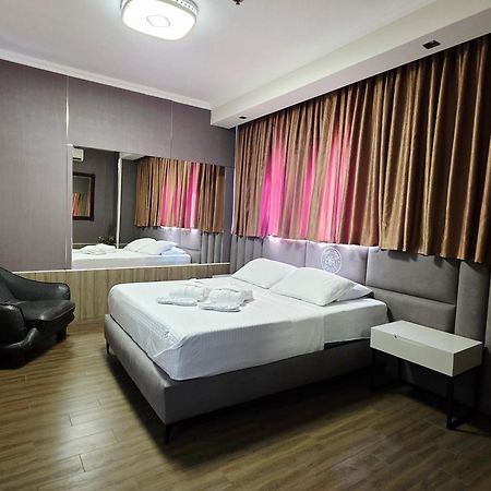 Hotel House Rishon Leziyyon Esterno foto