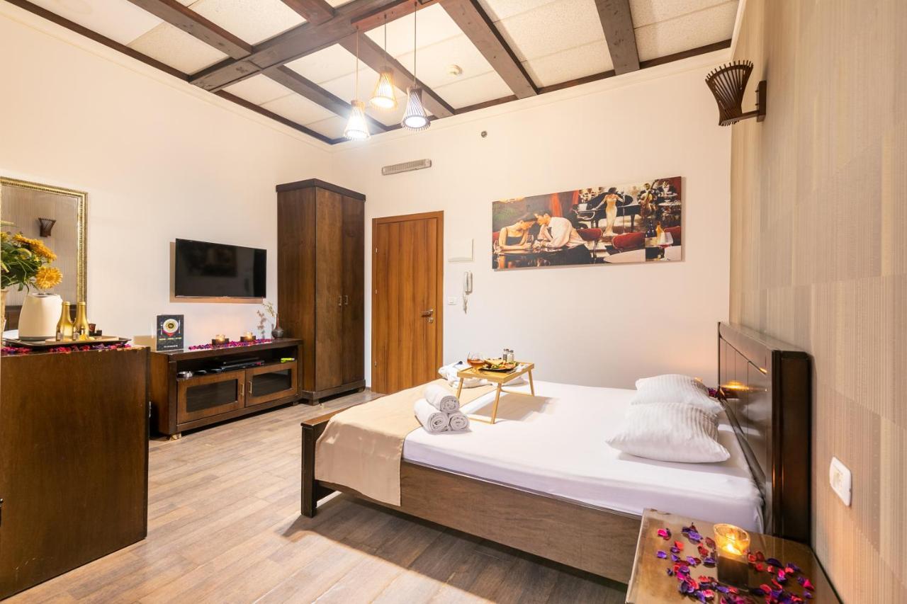 Hotel House Rishon Leziyyon Esterno foto
