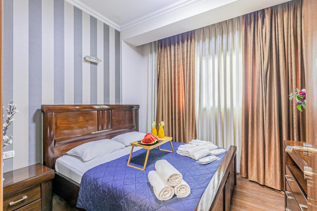 Hotel House Rishon Leziyyon Esterno foto