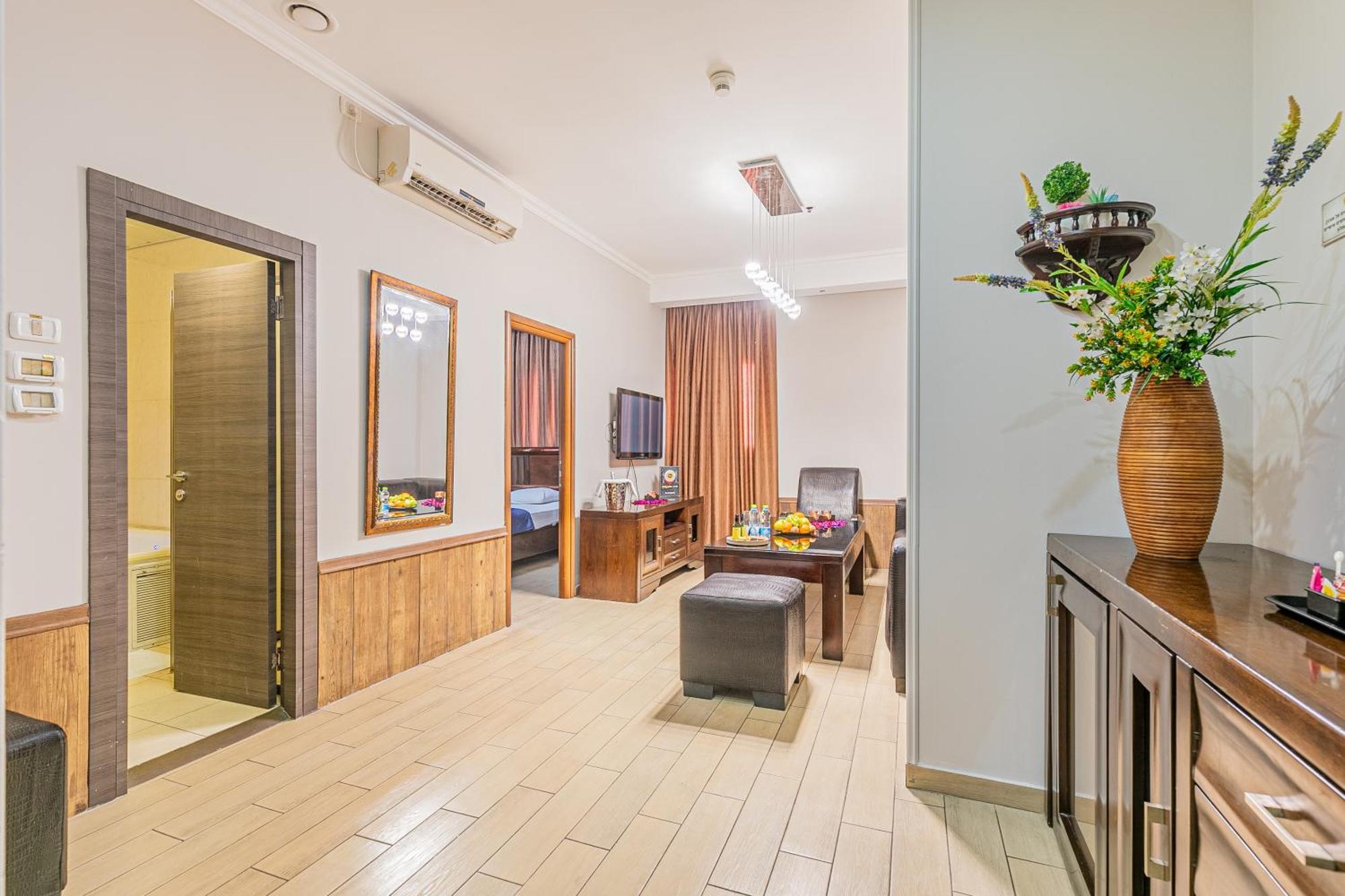 Hotel House Rishon Leziyyon Esterno foto