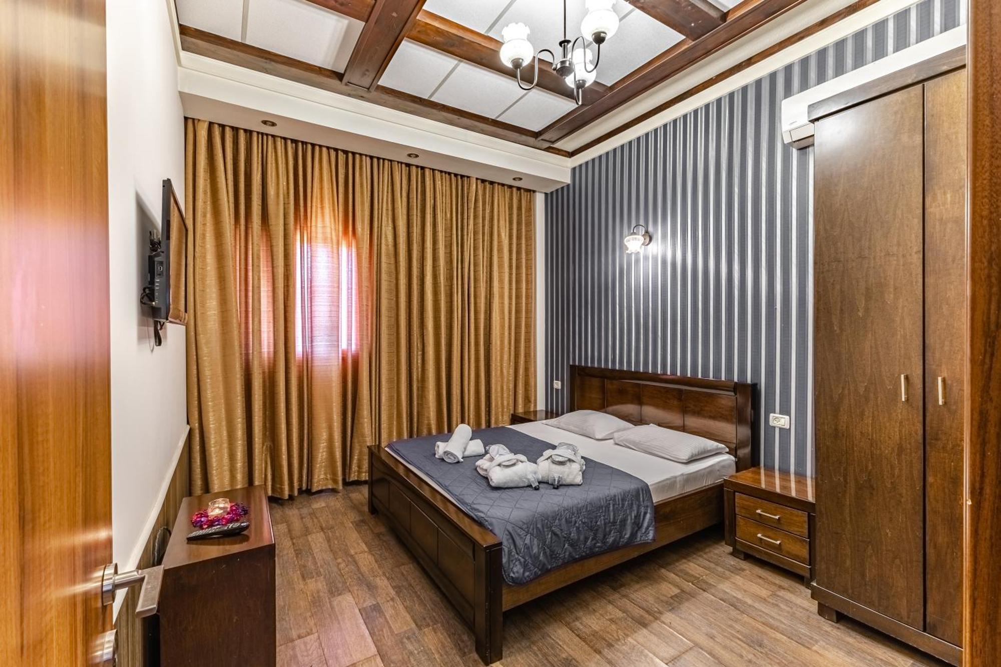 Hotel House Rishon Leziyyon Esterno foto